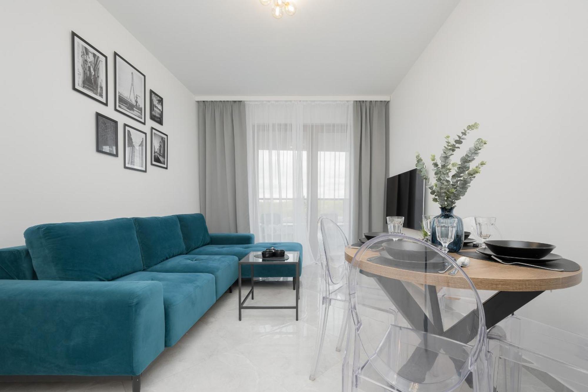 Apartment With Balcony & Parking In Warsaw By Noclegi Renters Экстерьер фото