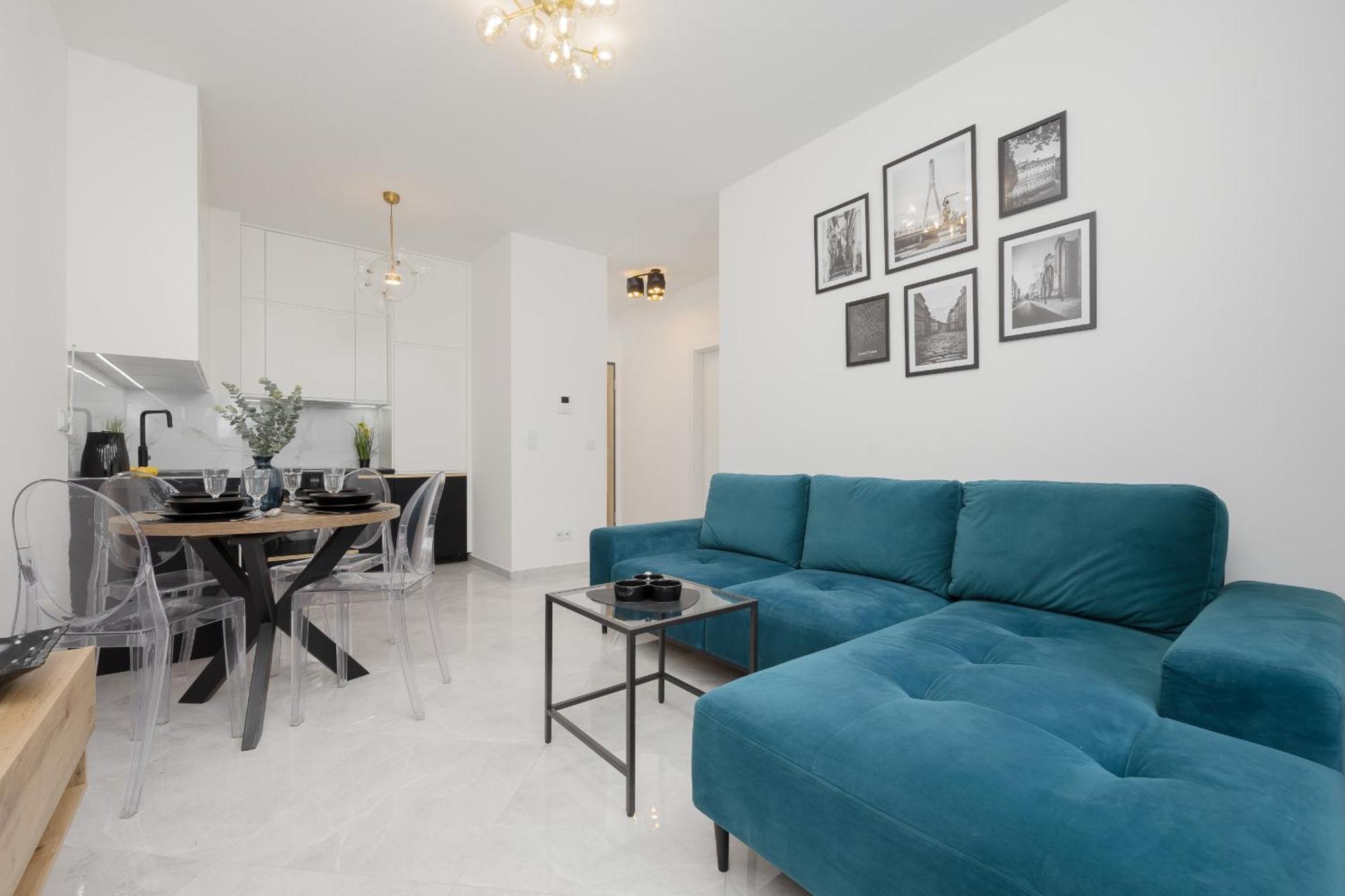 Apartment With Balcony & Parking In Warsaw By Noclegi Renters Экстерьер фото