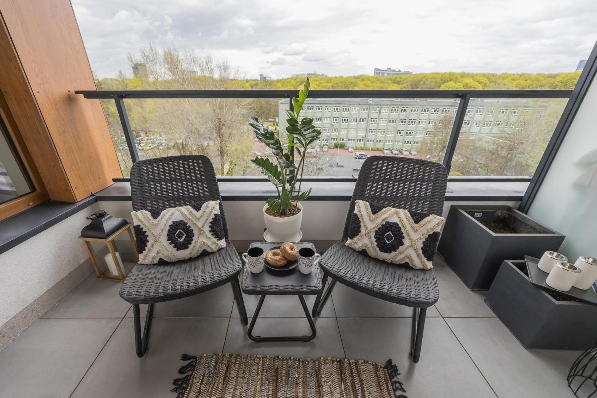 Apartment With Balcony & Parking In Warsaw By Noclegi Renters Экстерьер фото